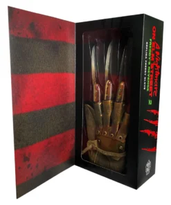Alternative view of A Nightmare on Elm Street 2 Freddy's Revenge - Guante Deluxe Freddy Krueger