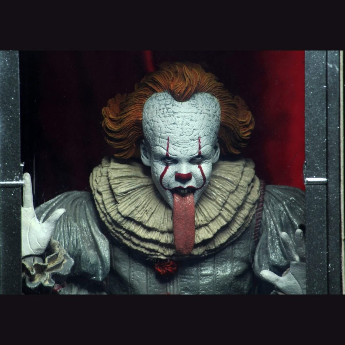 Ultimate Pennywise It Chapter Two Figura Escala 7" NECA