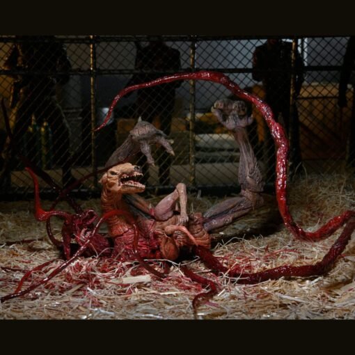 The Thing Deluxe Ultimate Dog Creature -​ Figura Escala