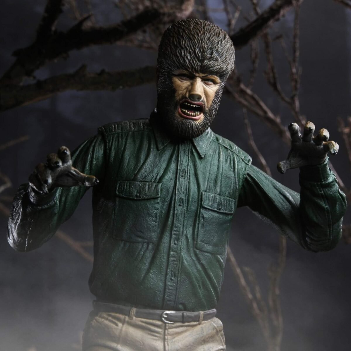 Ultimate Wolf Man (Color) -​ Figura Escala 7" NECA
