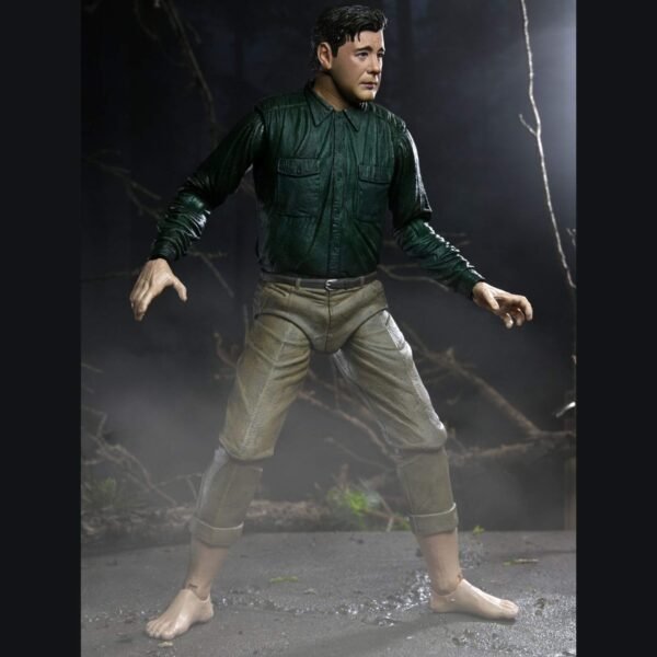 Ultimate Wolf Man (Color) -​ Figura Escala 7