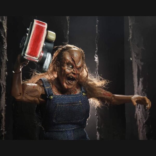 Hatchet - Victor Crowley Figura Escala con Ropa Real 8