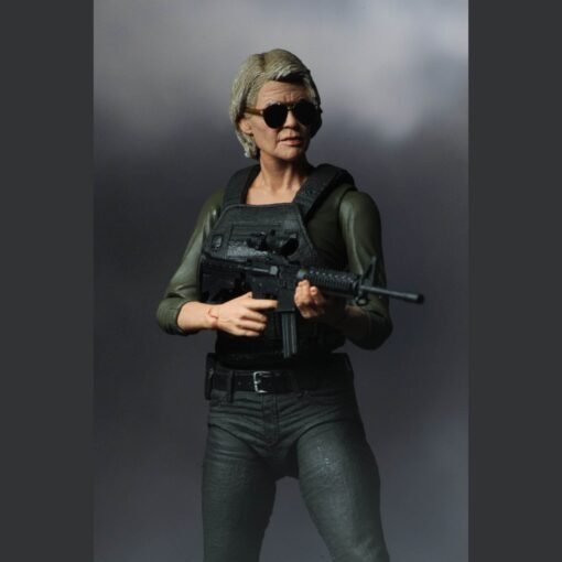 Sarah Connor Terminator: Dark Fate - Figura de Acción a Escala 7"/ 17.78 cm