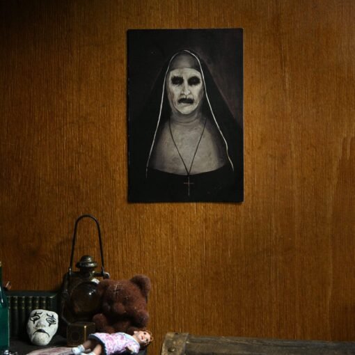 The Nun Ultimate Valak (La Monja) -​ Figura Escala 7" NECA