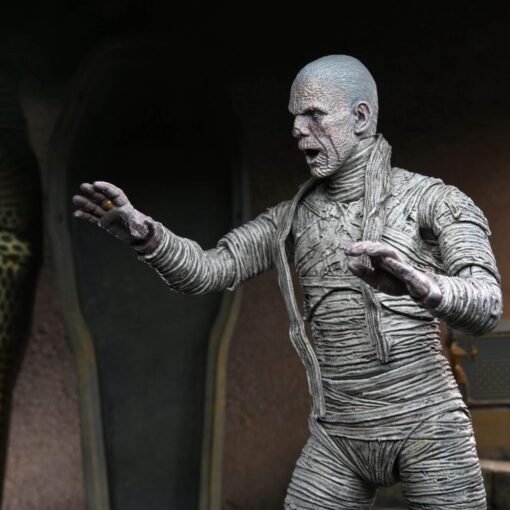 Ultimate Mummy (Color) -​ Figura Escala 7" NECA