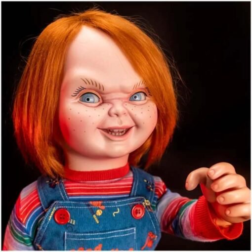 Childs Play Ultimate Chucky Doll réplica a escala 1:1 - Image 7