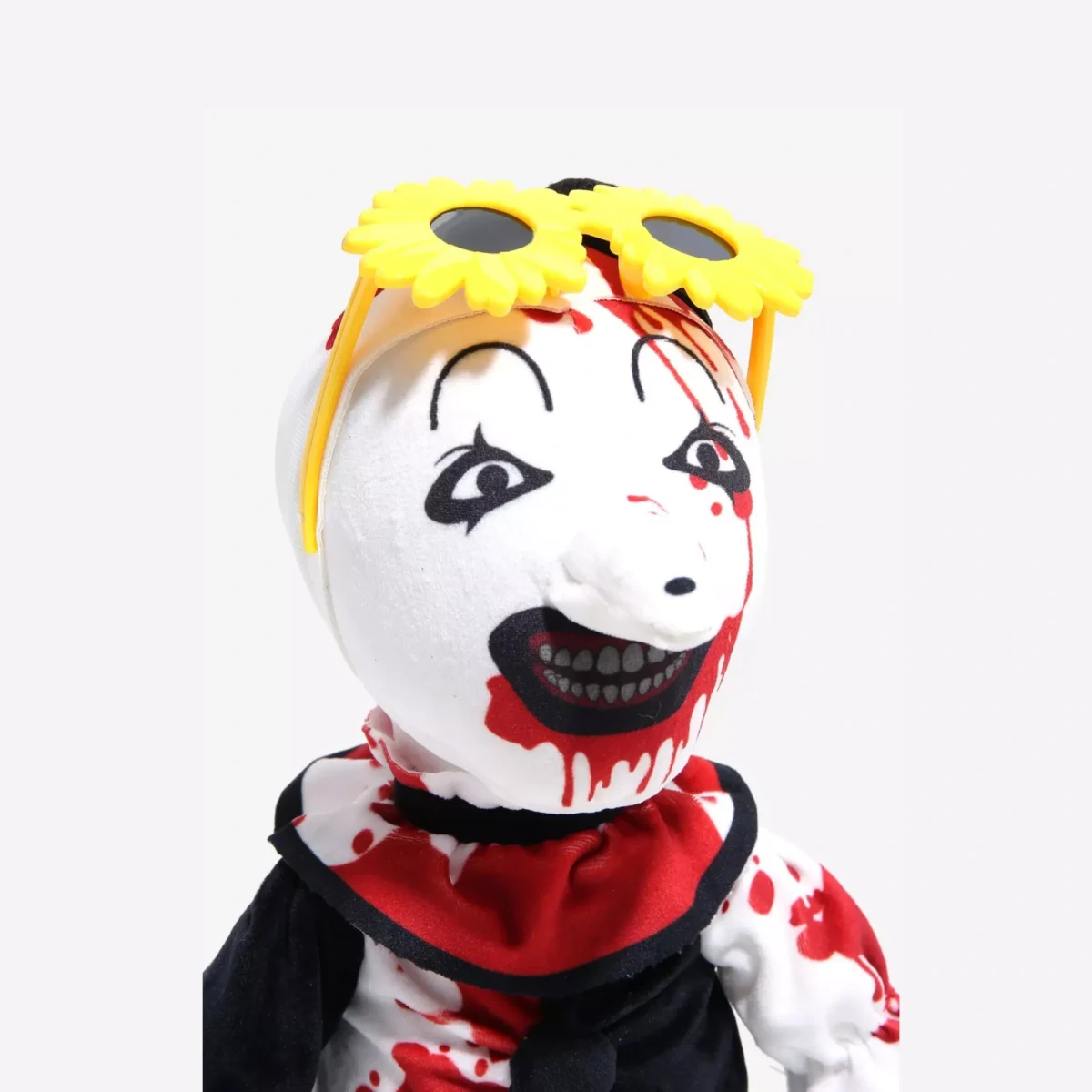 Terrifier Art Sangriento con Lentes Peluche - Image 3