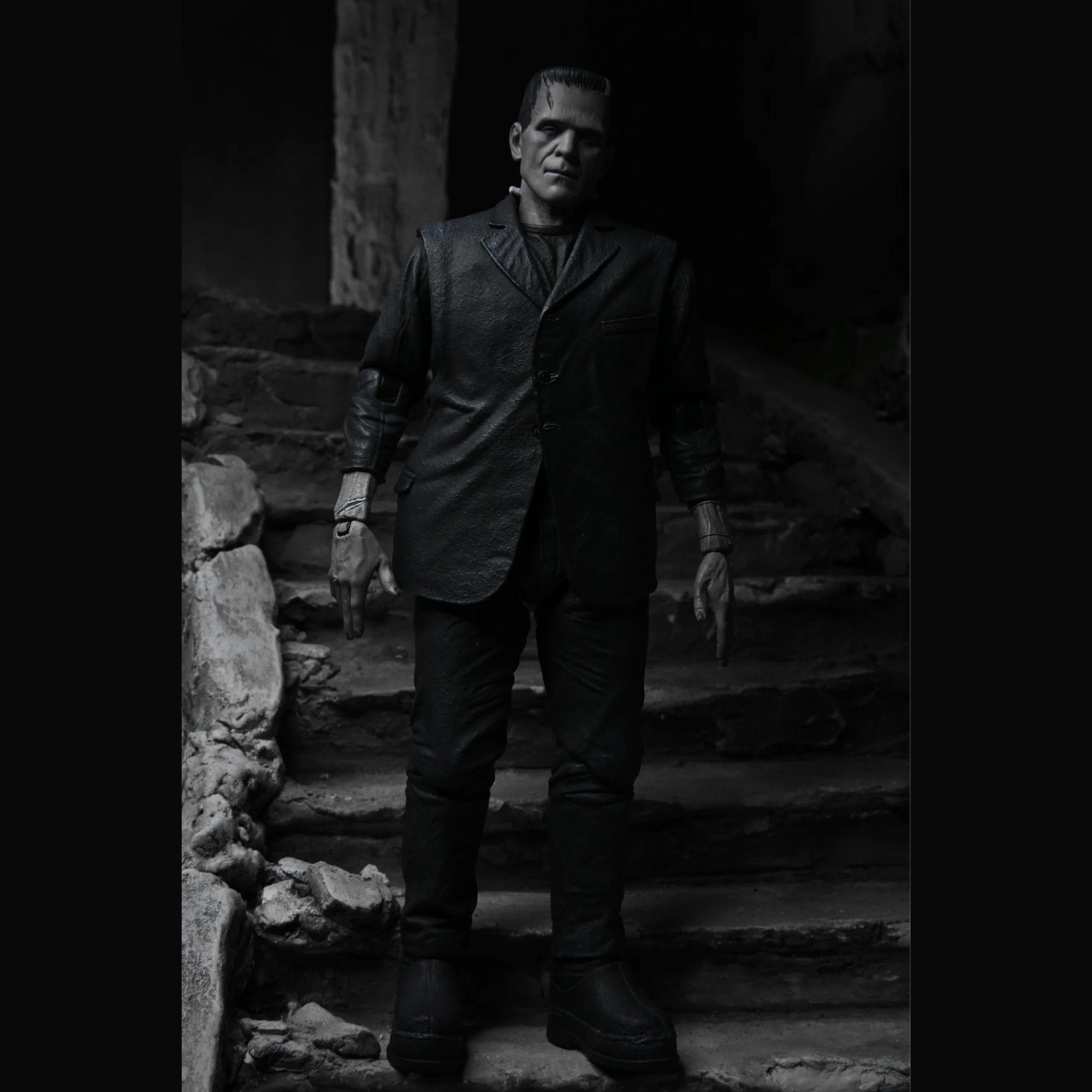 Figura NECA Ultimate Frankenstein 2 Figura NECA Ultimate Frankenstein - Image 2